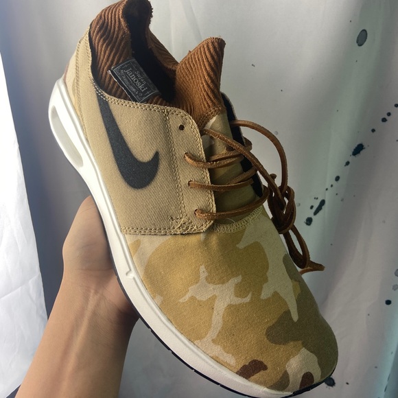 Nike Air Janoski Max Premium in Camo - Picture 4 of 6